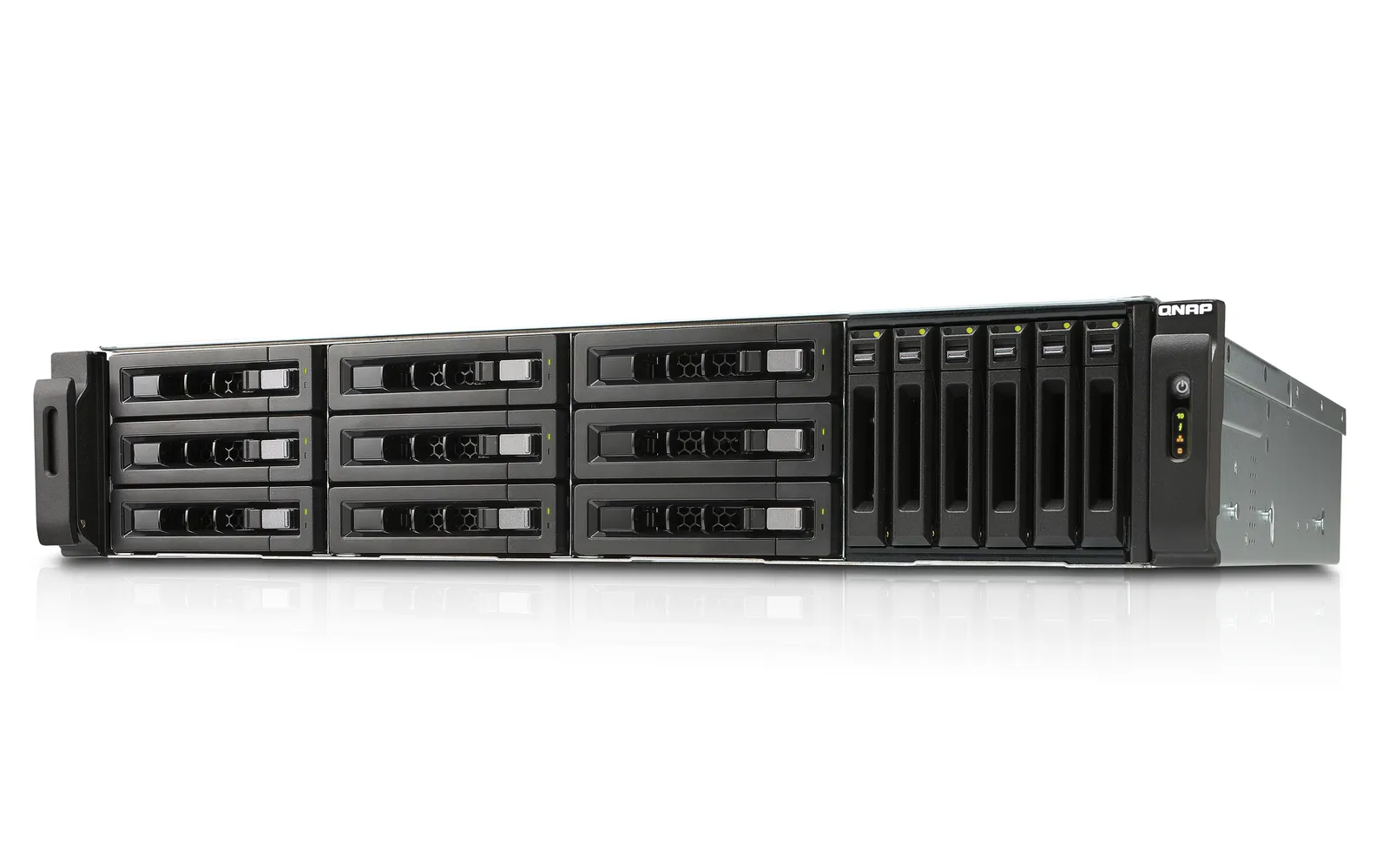 QNAP TVS-EC1580MU-SAS-RP-16G-R2 – slika 7