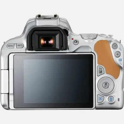 Canon EOS 200D + 18-55 IS STM – slika 5