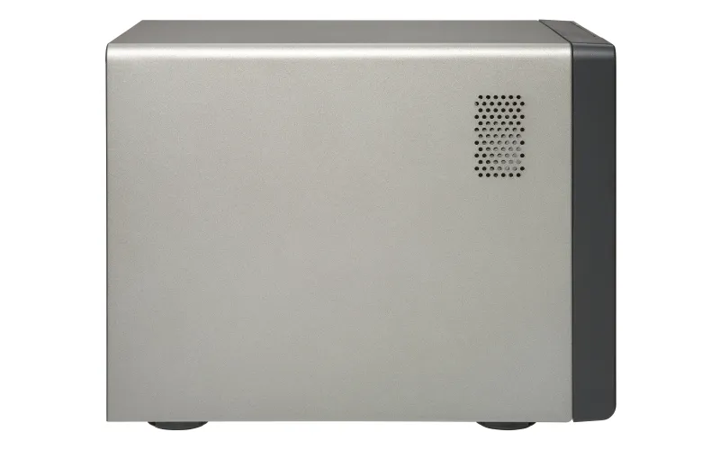 QNAP TVS-882ST – slika 3