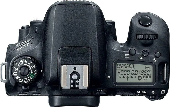 Canon EOS 77D + EF-S 18-135mm 3.5-5.6 IS USM – slika 2