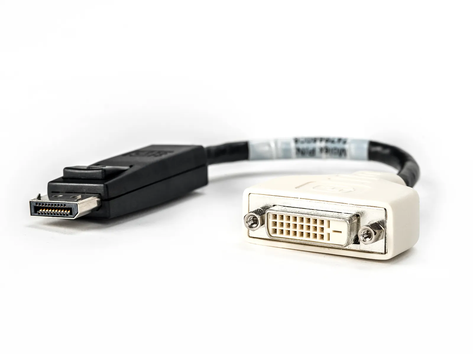 Vertiv Avocent VAD-32 video cable adapter