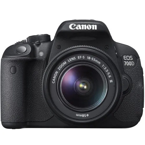 Canon EOS 700D + EF-S 18-55mm III