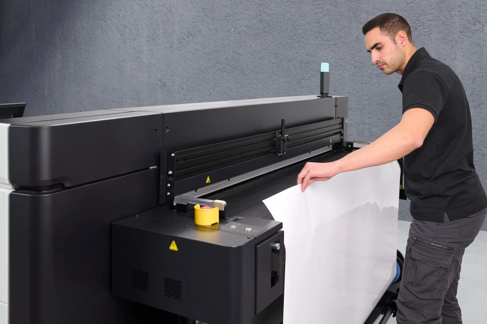 HP LATEX R530 PRINTER - 64IN 3YR WAR large format printer – slika 4