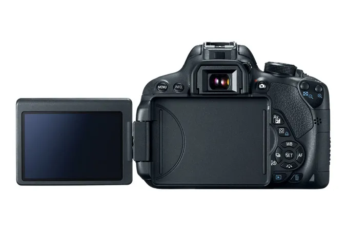 Canon EOS Rebel T5i + EF-S 18-55mm + EF-S 18-135mm – slika 7