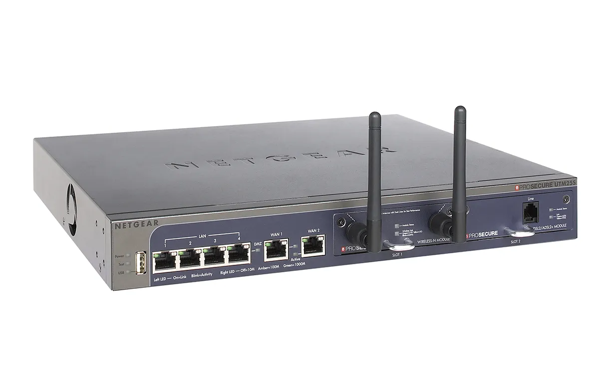 NETGEAR UTM25S 3-Year Bundle hardware firewall