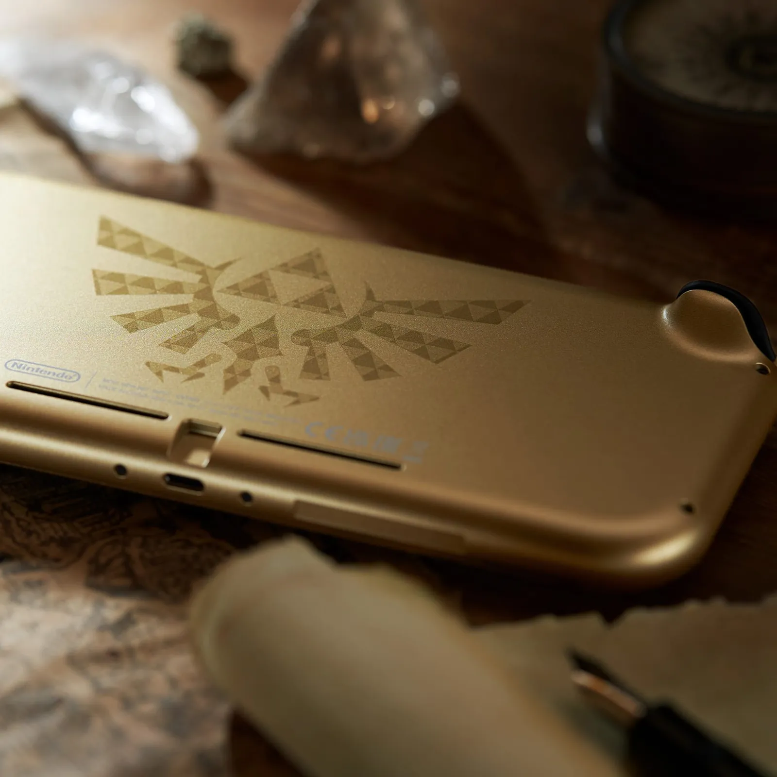 Nintendo Switch Lite Hyrule Edition portable game console – slika 4