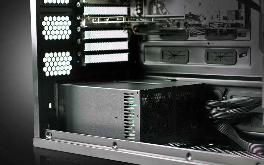 FSP Twins power supply unit – slika 4