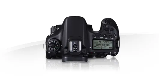 Canon EOS 70D + EF-S 18-55mm f/3.5-5.6 IS STM + EF-S 55-250mm f/4-5.6 IS + 32GB SD