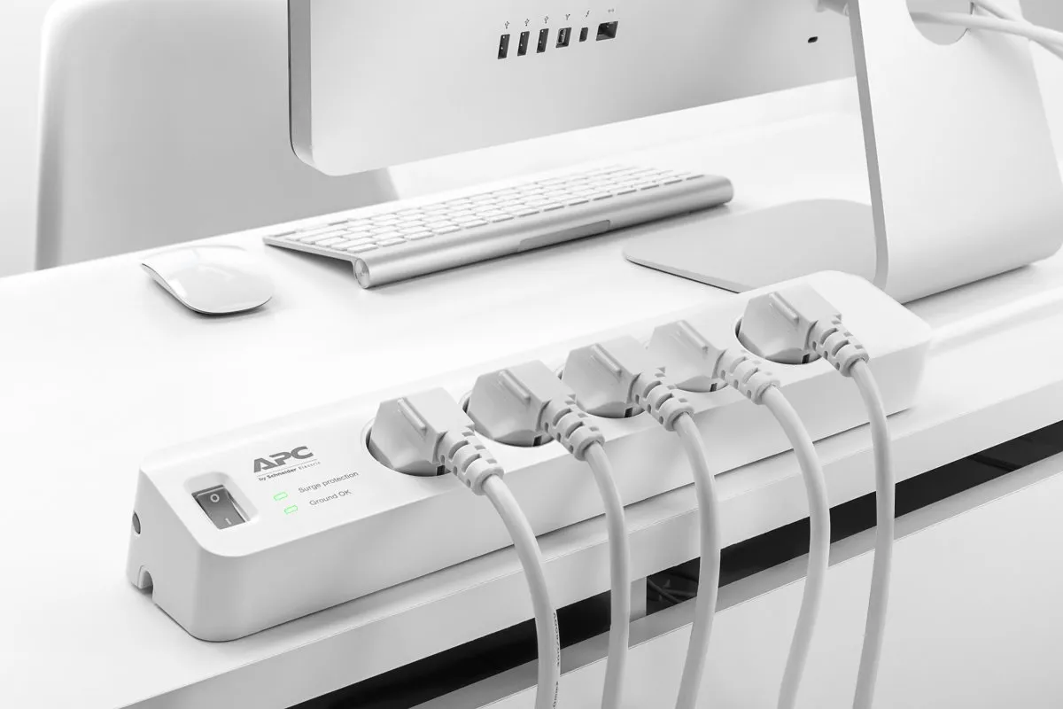 APC PM5-GR surge protector – slika 4