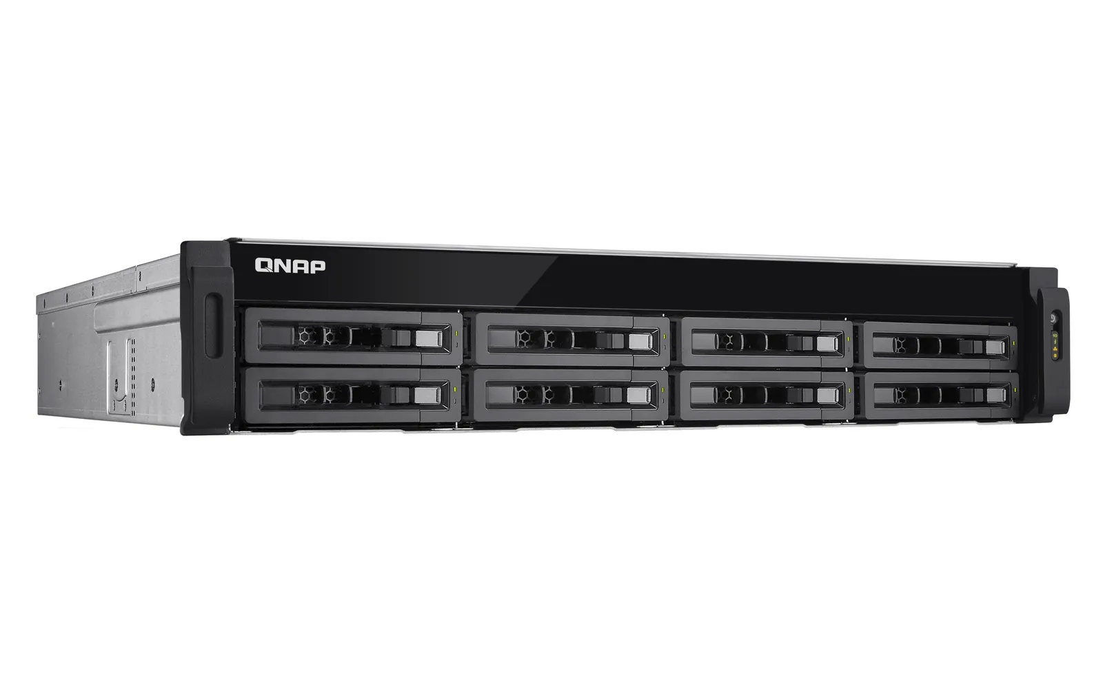 QNAP TS-EC880U-I3-4GE-R2 – slika 4