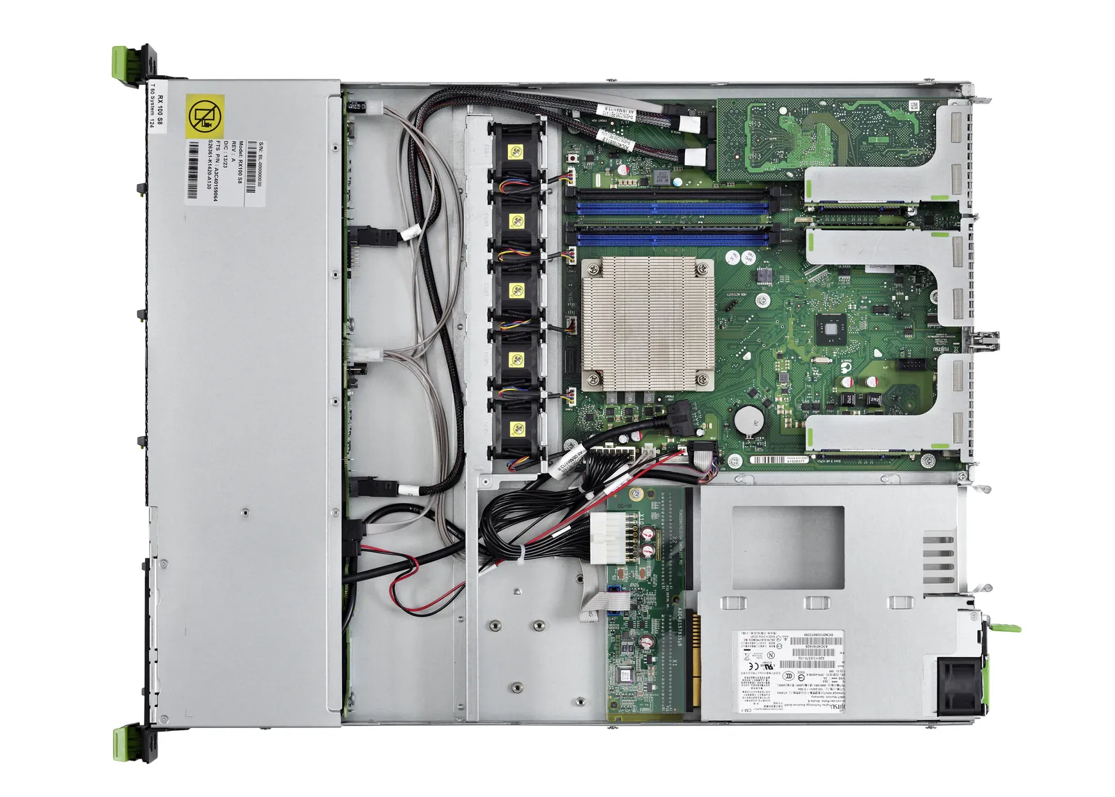 Fujitsu PRIMERGY RX1330 server – slika 4