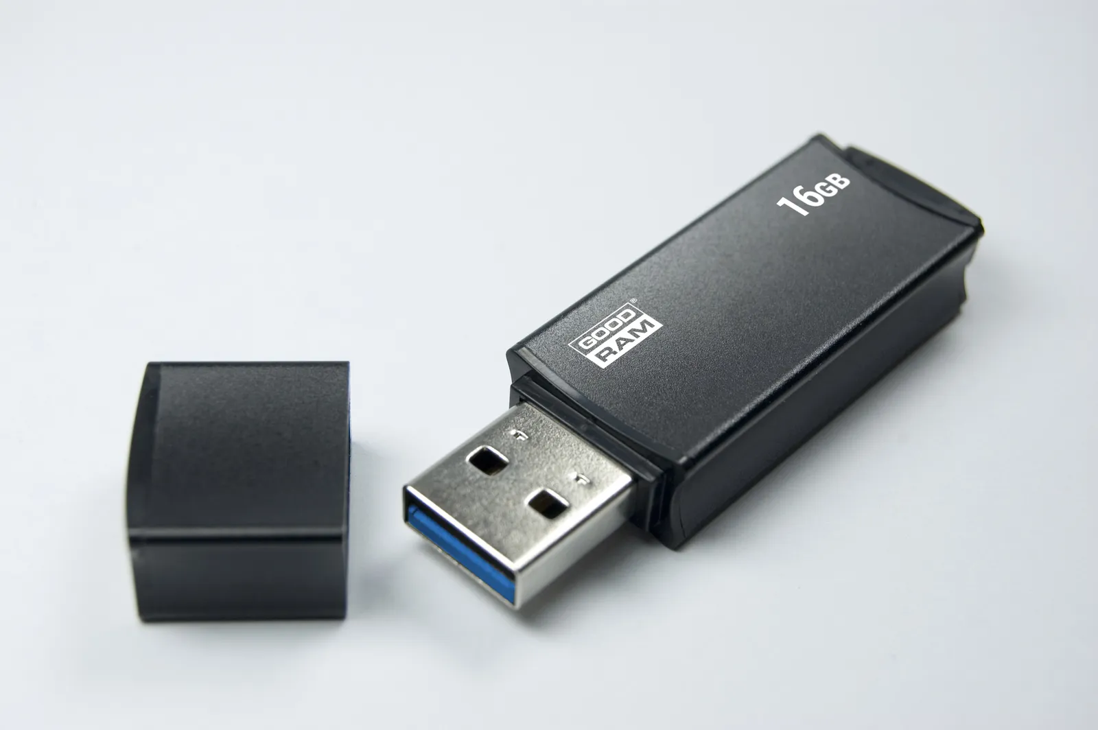 Goodram UEG3 USB flash drive – slika 2
