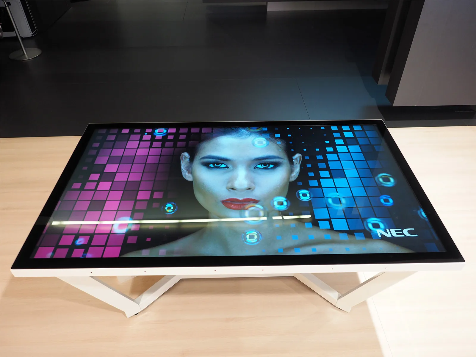 NEC X651UHD-2 IGT – slika 8